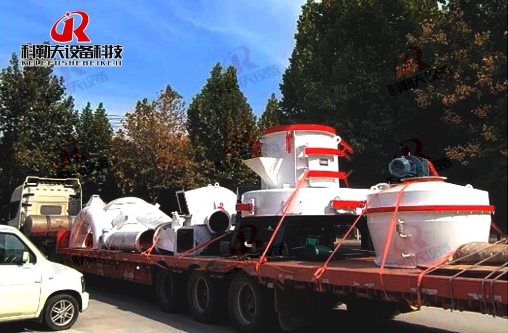 新疆客户订购的成套1120型矿石磨粉生产线制造完成,检测合格后正式发货